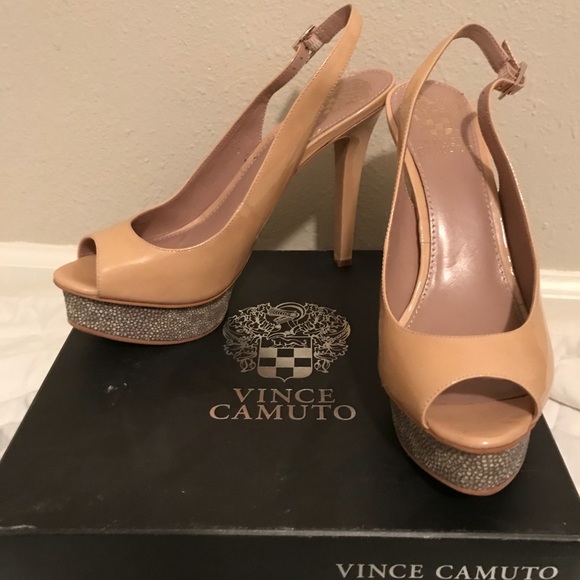 Vince Camuto VC-Leala Petal Slingback Stilettos - Picture 5 of 7